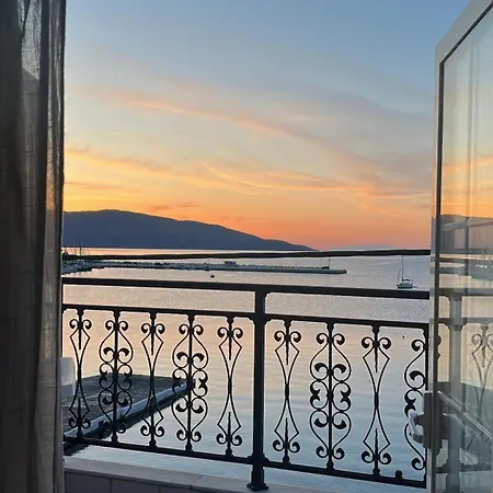 Sea Side * Αγία Ευφημία